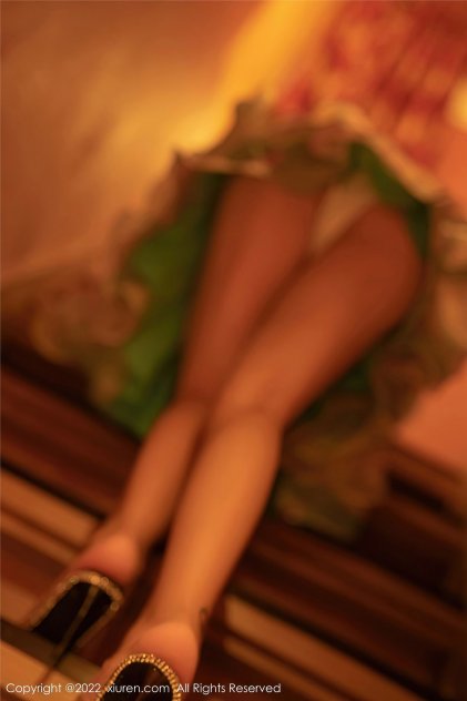 91大神双飞177cm美女海报